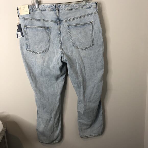 Universal Thread NWT Women's Vintage Stretch High-Rise Straight Jeans Size 18 - Picture 9 of 12